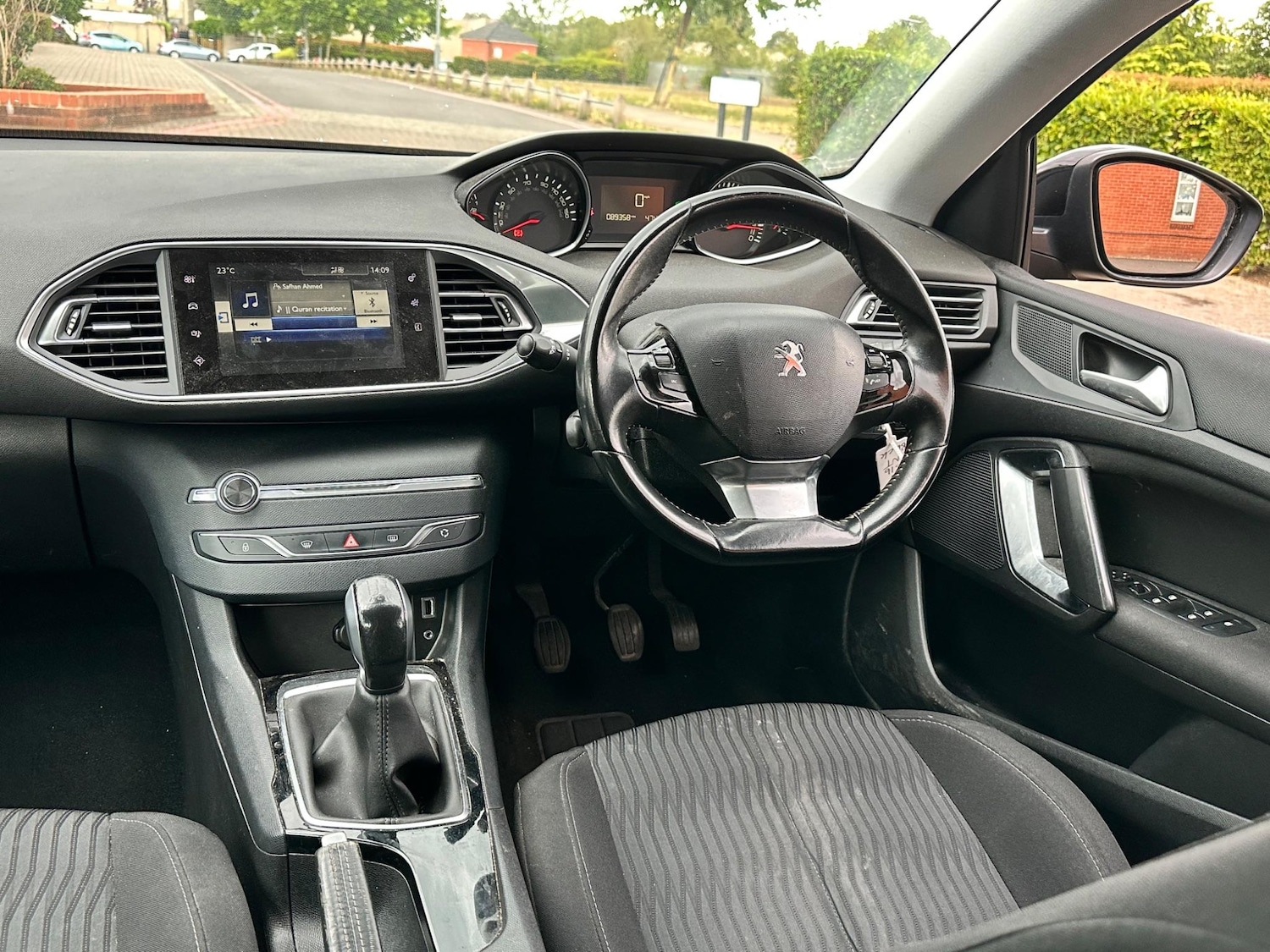 Used Peugeot 308 2016 for sale - 76898341: Photo 25