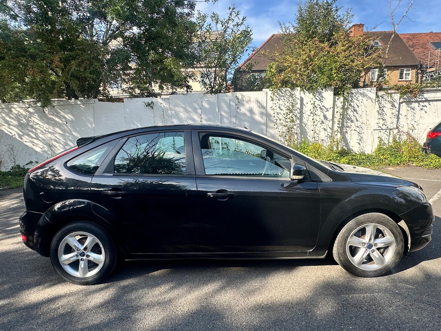 Used Ford Focus 2010 for sale - 76988020: Photo 11