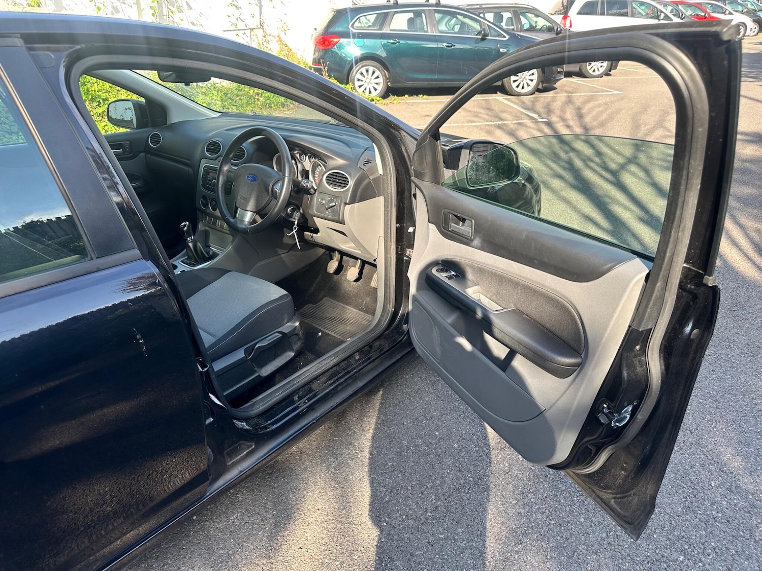 Used Ford Focus 2010 for sale - 76988020: Photo 19