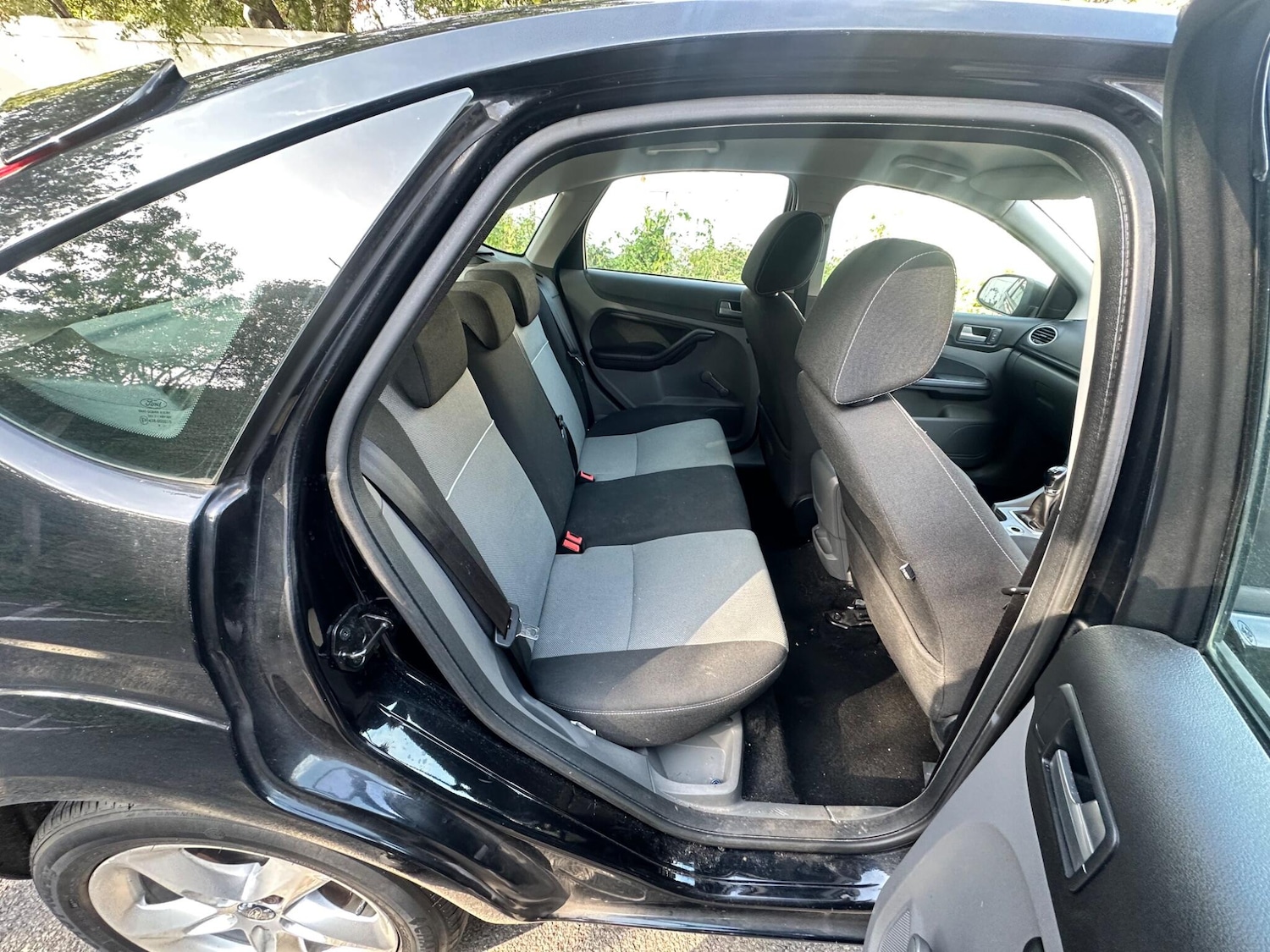 Used Ford Focus 2010 for sale - 76988020: Photo 29