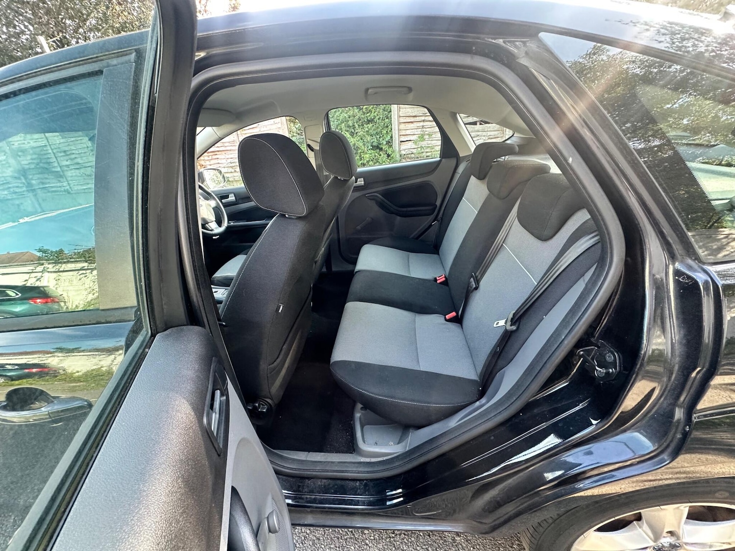 Used Ford Focus 2010 for sale - 76988020: Photo 37