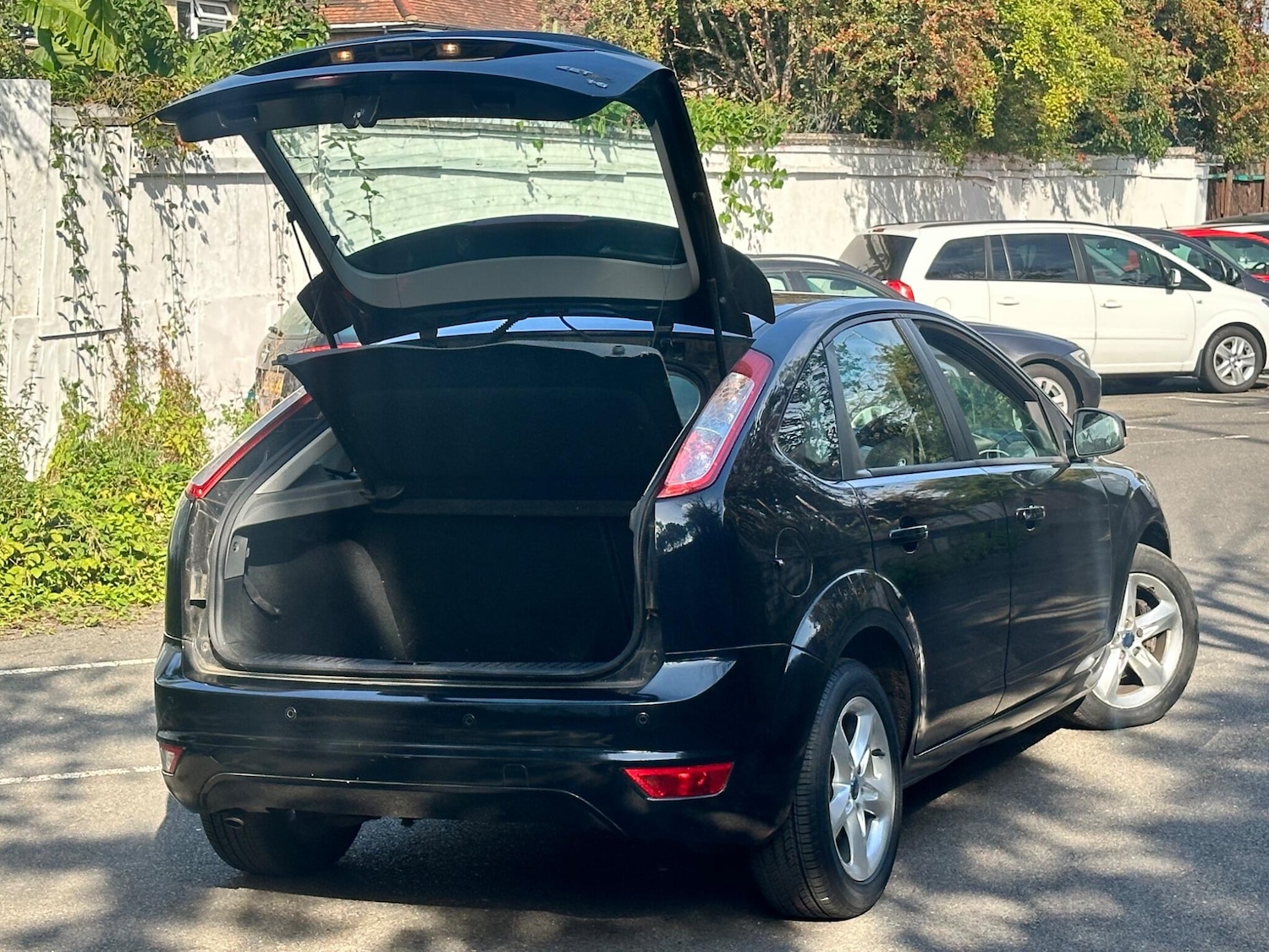 Used Ford Focus 2010 for sale - 76988020: Photo 6