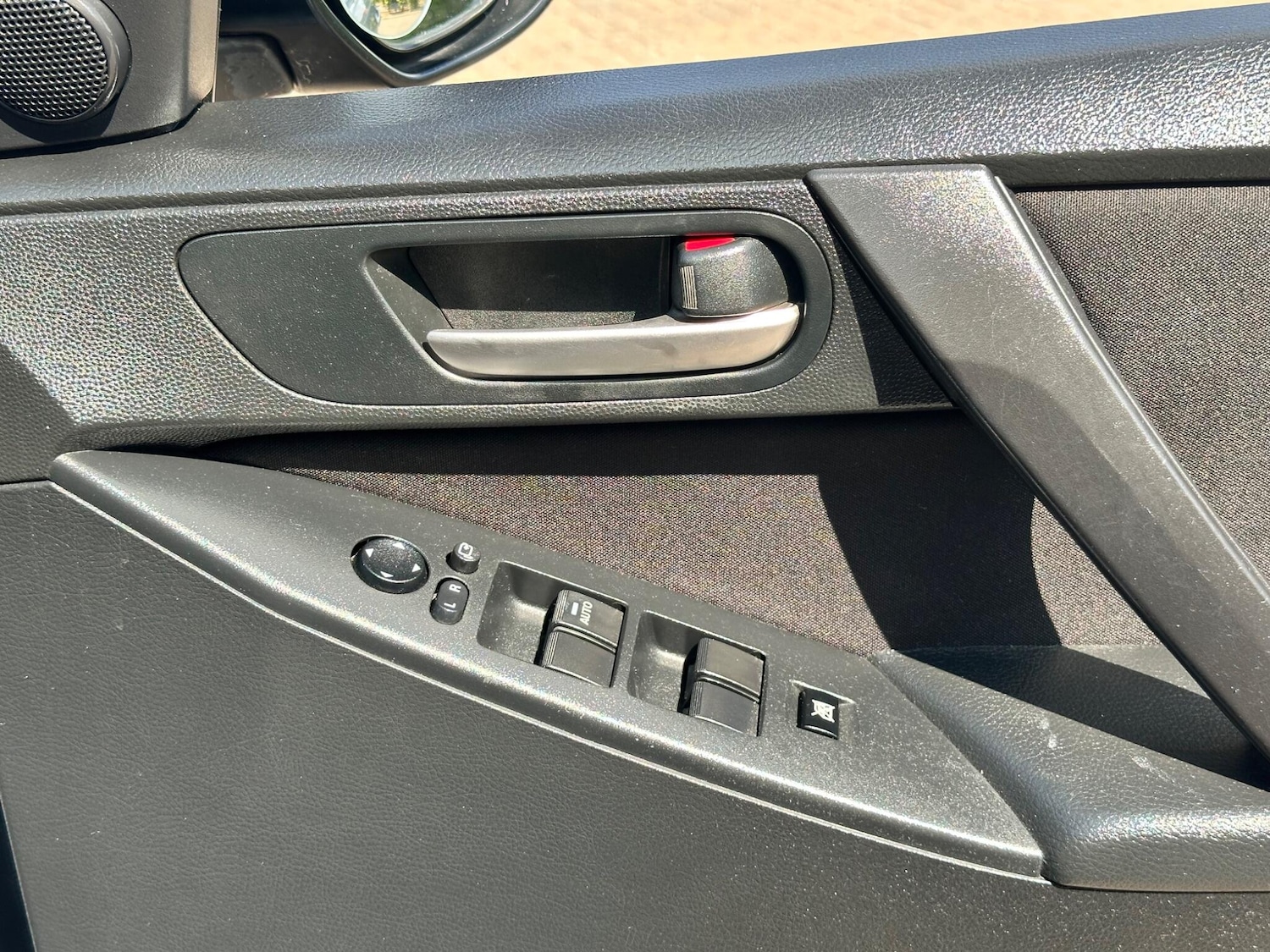 Used Mazda Mazda3 2012 for sale - 77067307: Photo 66