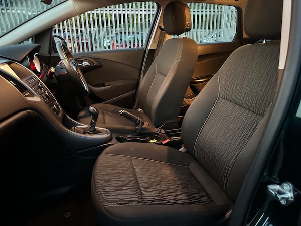 Used Vauxhall Astra 2015 for sale - 74957563: Photo 32