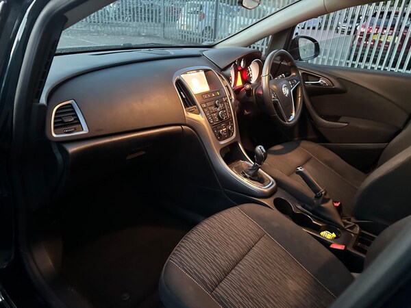 Used Vauxhall Astra 2015 for sale - 74957563: Photo 33