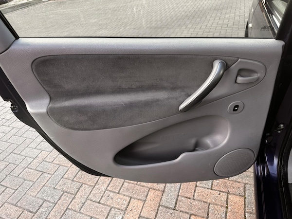 Used Citroen Xsara Picasso 2007 for sale - 76109830: Photo 77