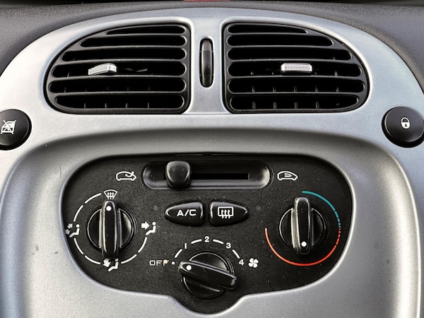 Used Citroen Xsara Picasso 2007 for sale - 76109830: Photo 86