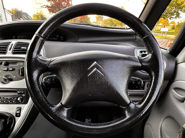 Used Citroen Xsara Picasso 2007 for sale - 76109830: Photo 93