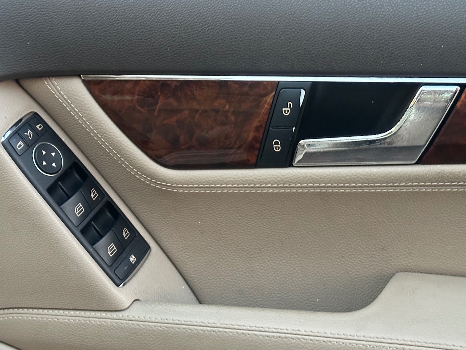 Used Mercedes-Benz C Class 2009 for sale - 77335667: Photo 63