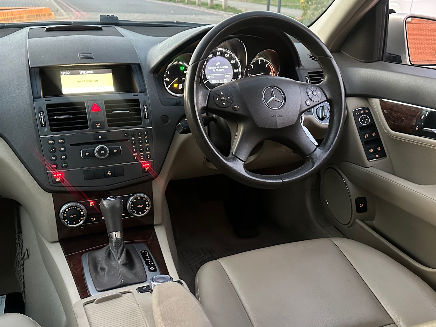 Used Mercedes-Benz C Class 2009 for sale - 77335667: Photo 92