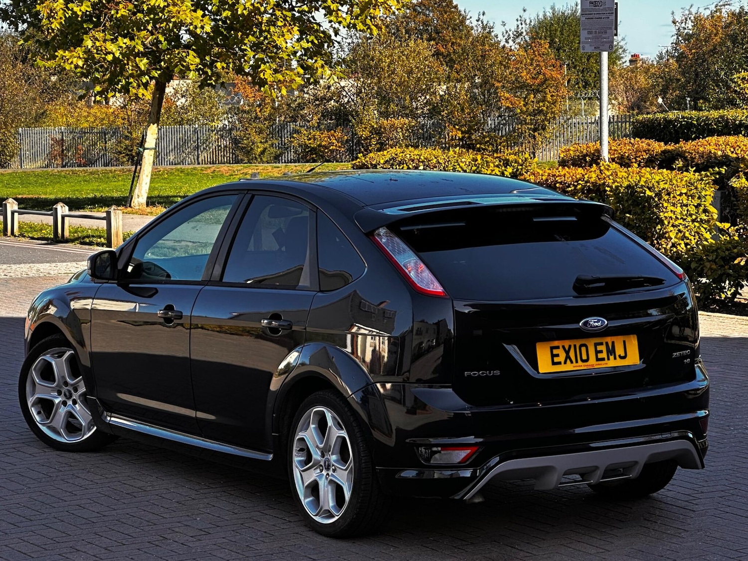 Used Ford Focus 2010 for sale - 76189830: Photo 13