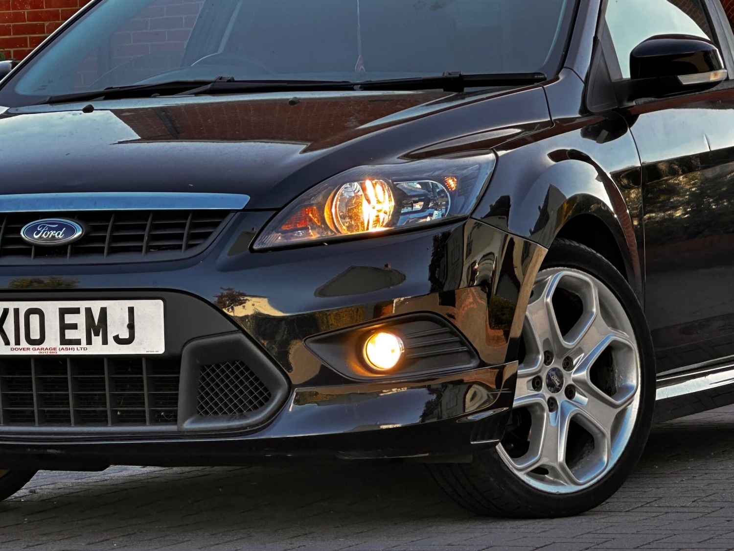 Used Ford Focus 2010 for sale - 76189830: Photo 15