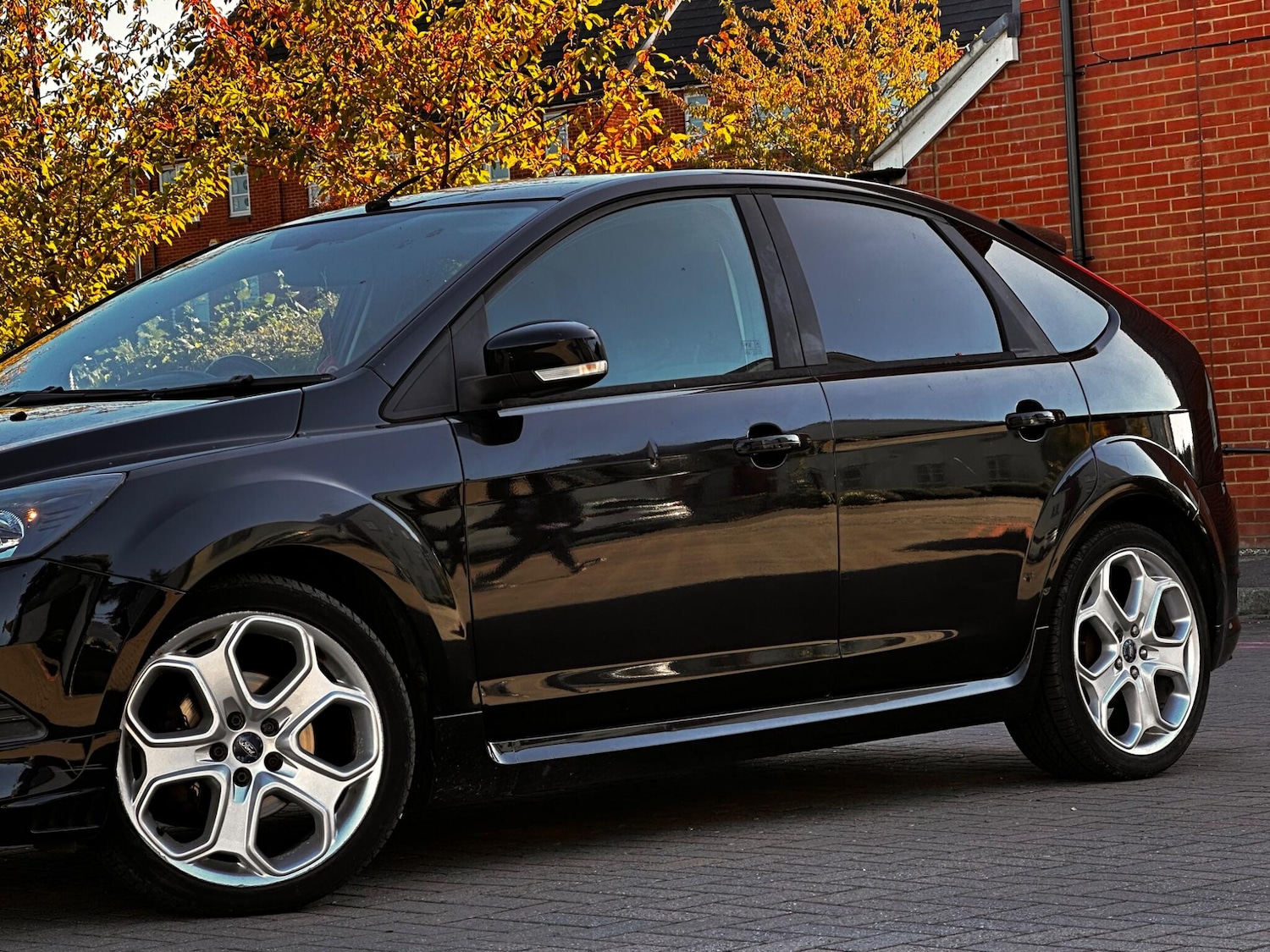 Used Ford Focus 2010 for sale - 76189830: Photo 19