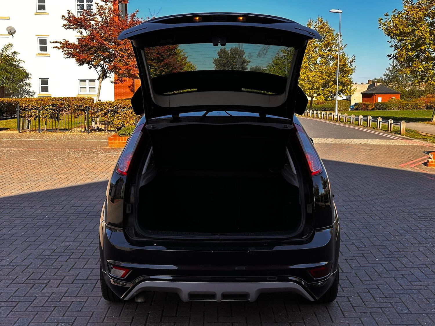 Used Ford Focus 2010 for sale - 76189830: Photo 28