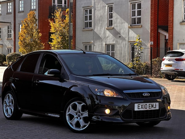 Used Ford Focus 2010 for sale - 76189830: Photo 2