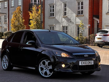 Used Ford Focus 2010 for sale - 76189830: Photo 2