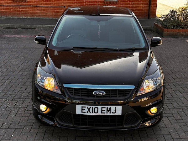 Used Ford Focus 2010 for sale - 76189830: Photo 32