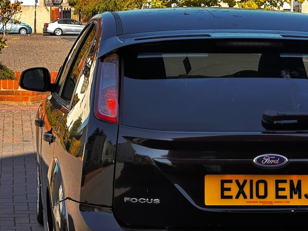 Used Ford Focus 2010 for sale - 76189830: Photo 60