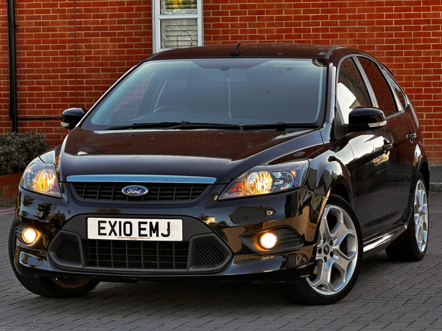 Used Ford Focus 2010 for sale - 76189830: Photo 9