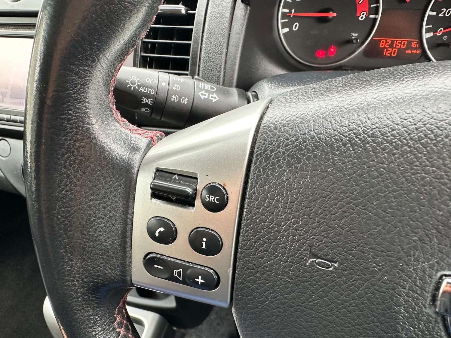 Used Nissan Note 2010 for sale - 77290663: Photo 98