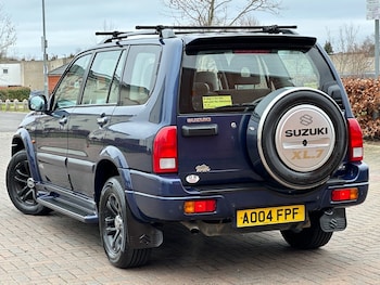 Used Suzuki Grand Vitara 2004 for sale - 76850539: Photo