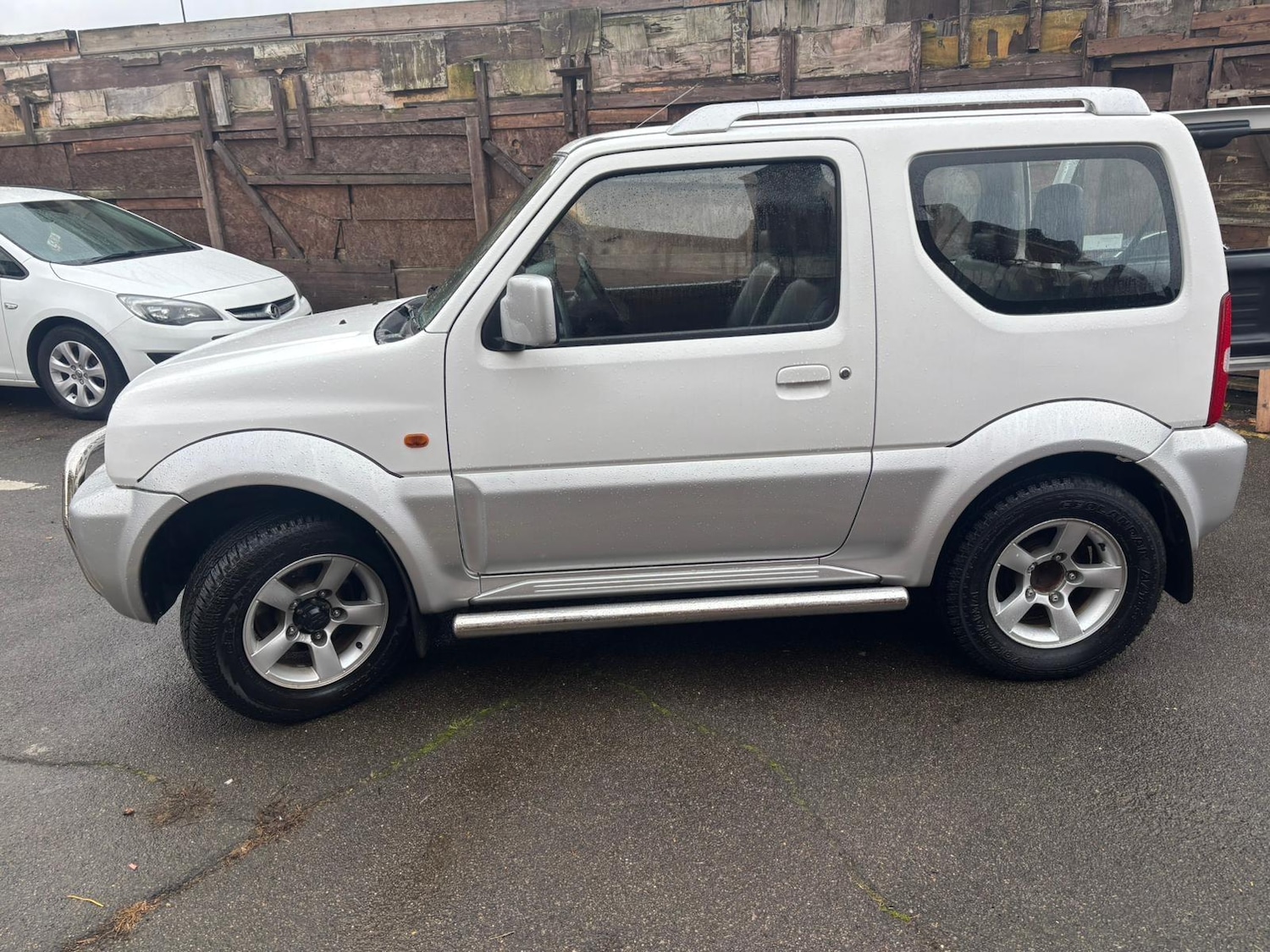Used Suzuki Jimny 2009 for sale - 76989233: Photo 13