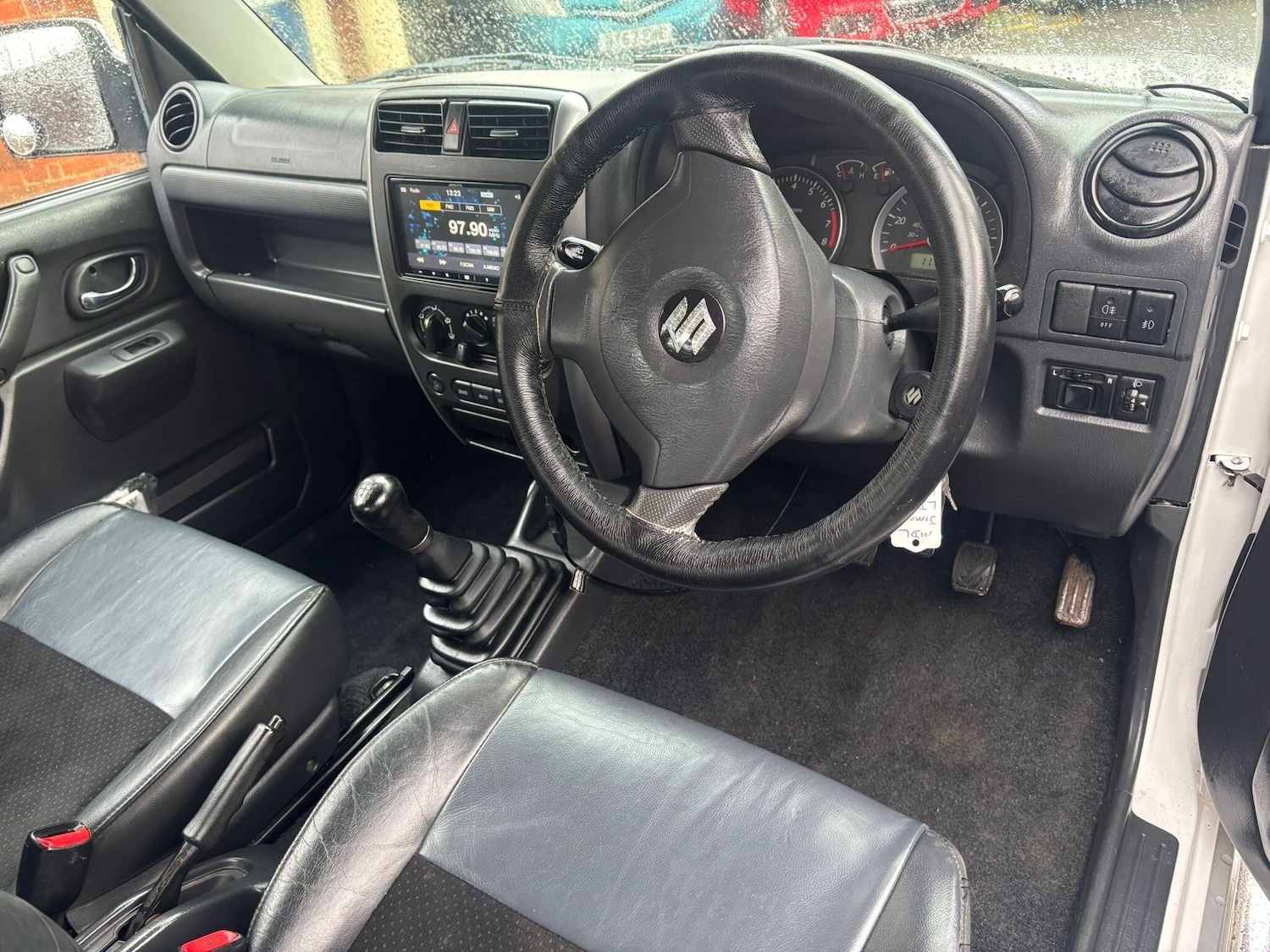 Used Suzuki Jimny 2009 for sale - 76989233: Photo 16