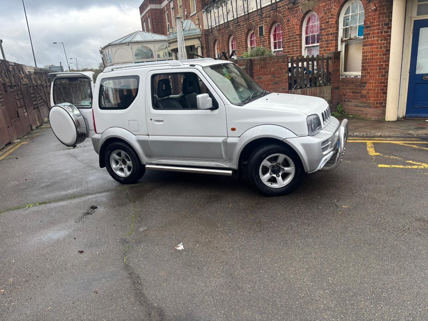 Used Suzuki Jimny 2009 for sale - 76989233: Photo 5