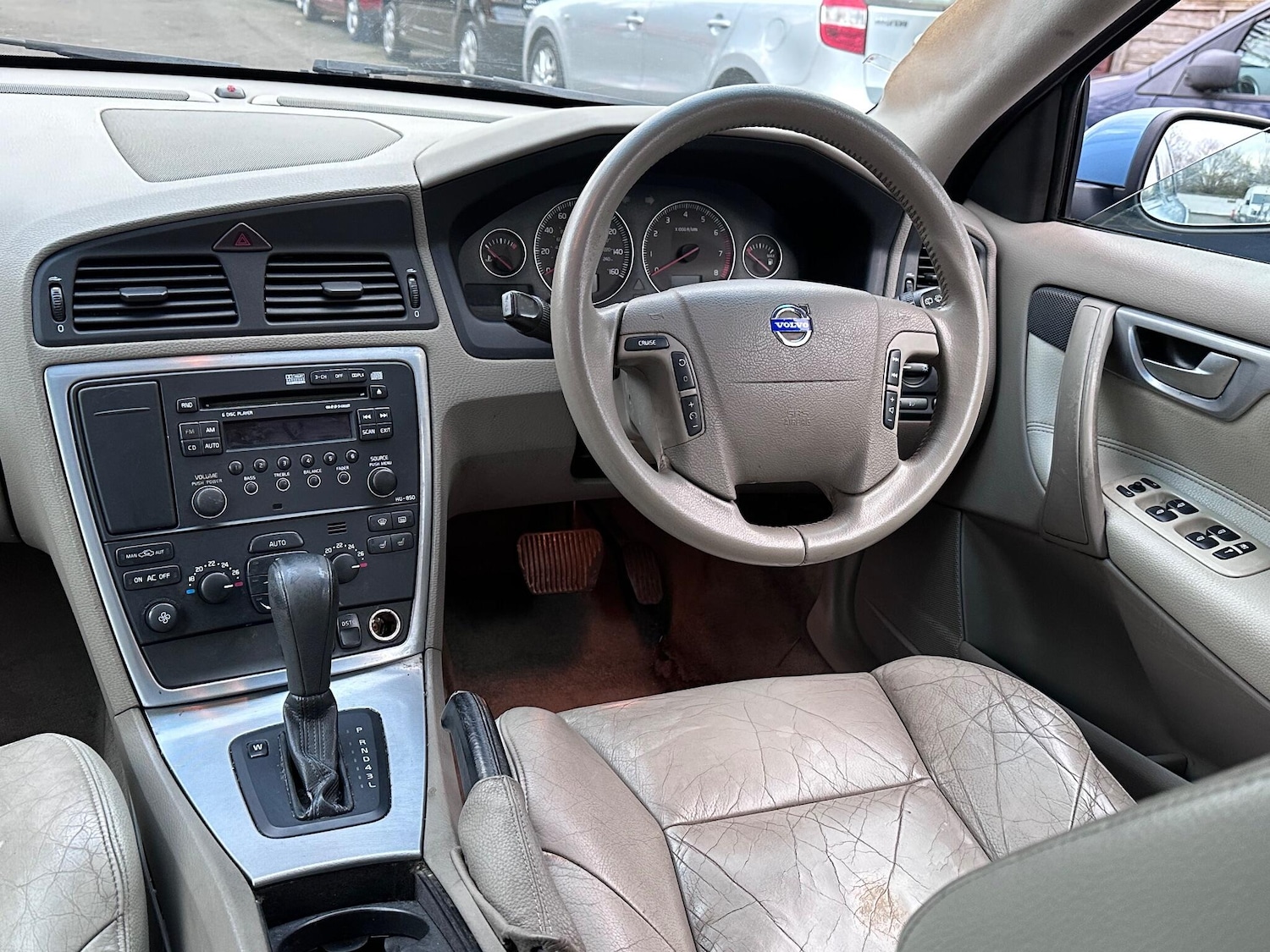 Used Volvo V70 2005 for sale - 77066379: Photo 12