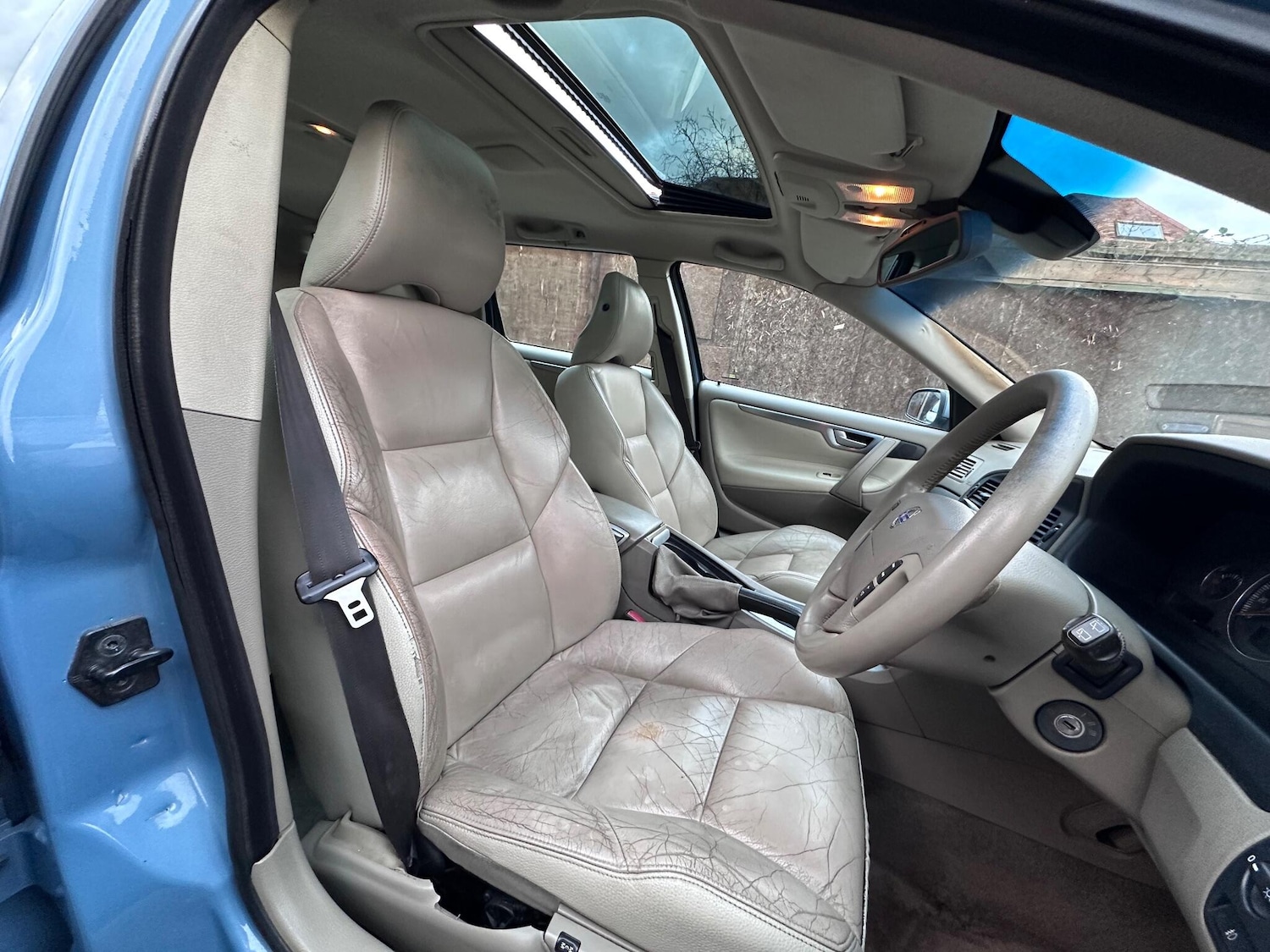 Used Volvo V70 2005 for sale - 77066379: Photo 15