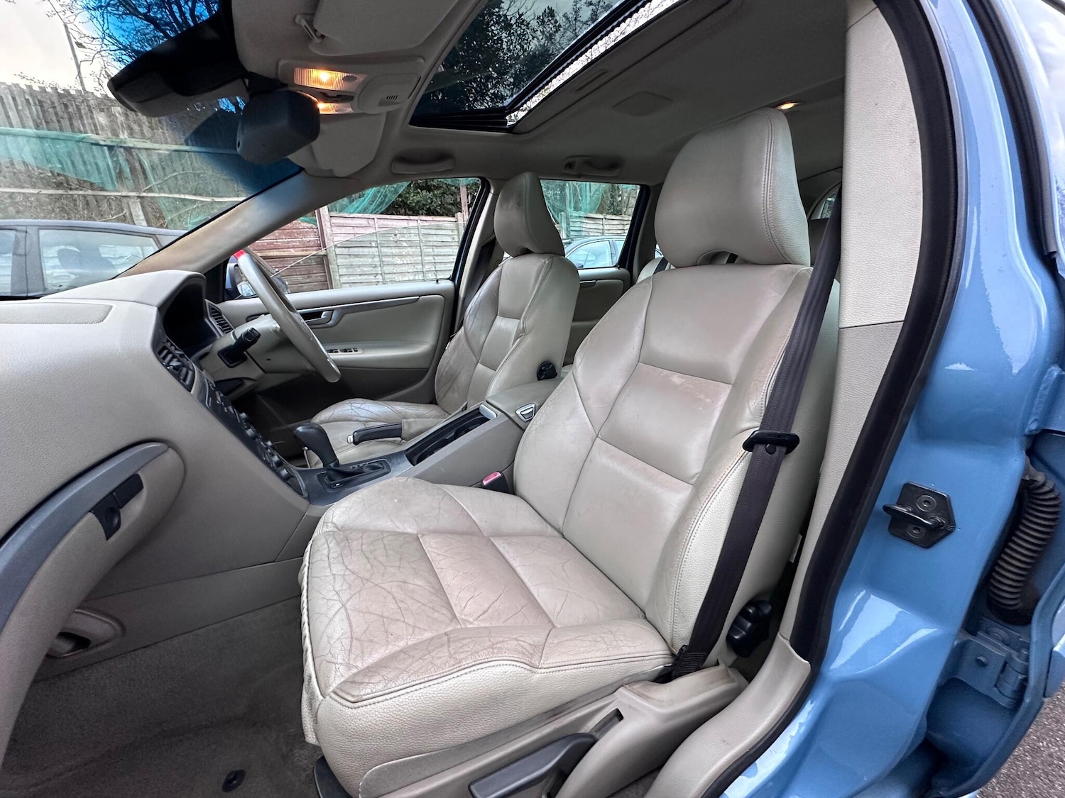 Used Volvo V70 2005 for sale - 77066379: Photo 27