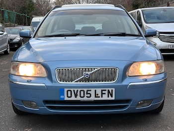Used Volvo V70 2005 for sale - 77066379: Photo