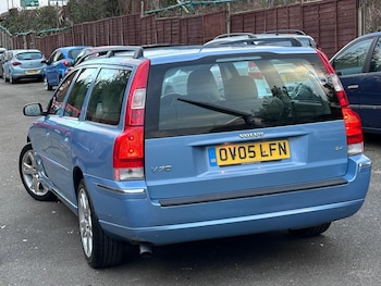 Used Volvo V70 2005 for sale - 77066379: Photo