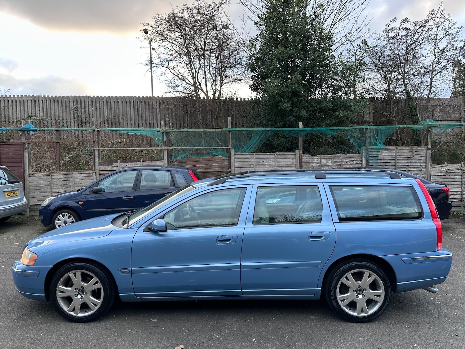 Used Volvo V70 2005 for sale - 77066379: Photo 6
