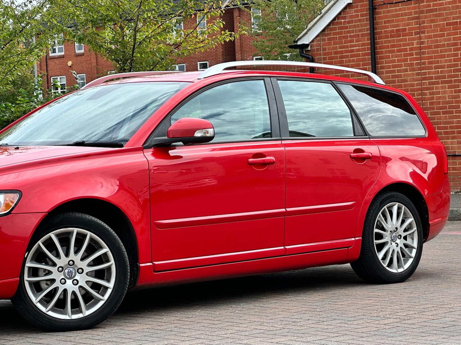 Used Volvo V50 2009 for sale - 77229655: Photo 12