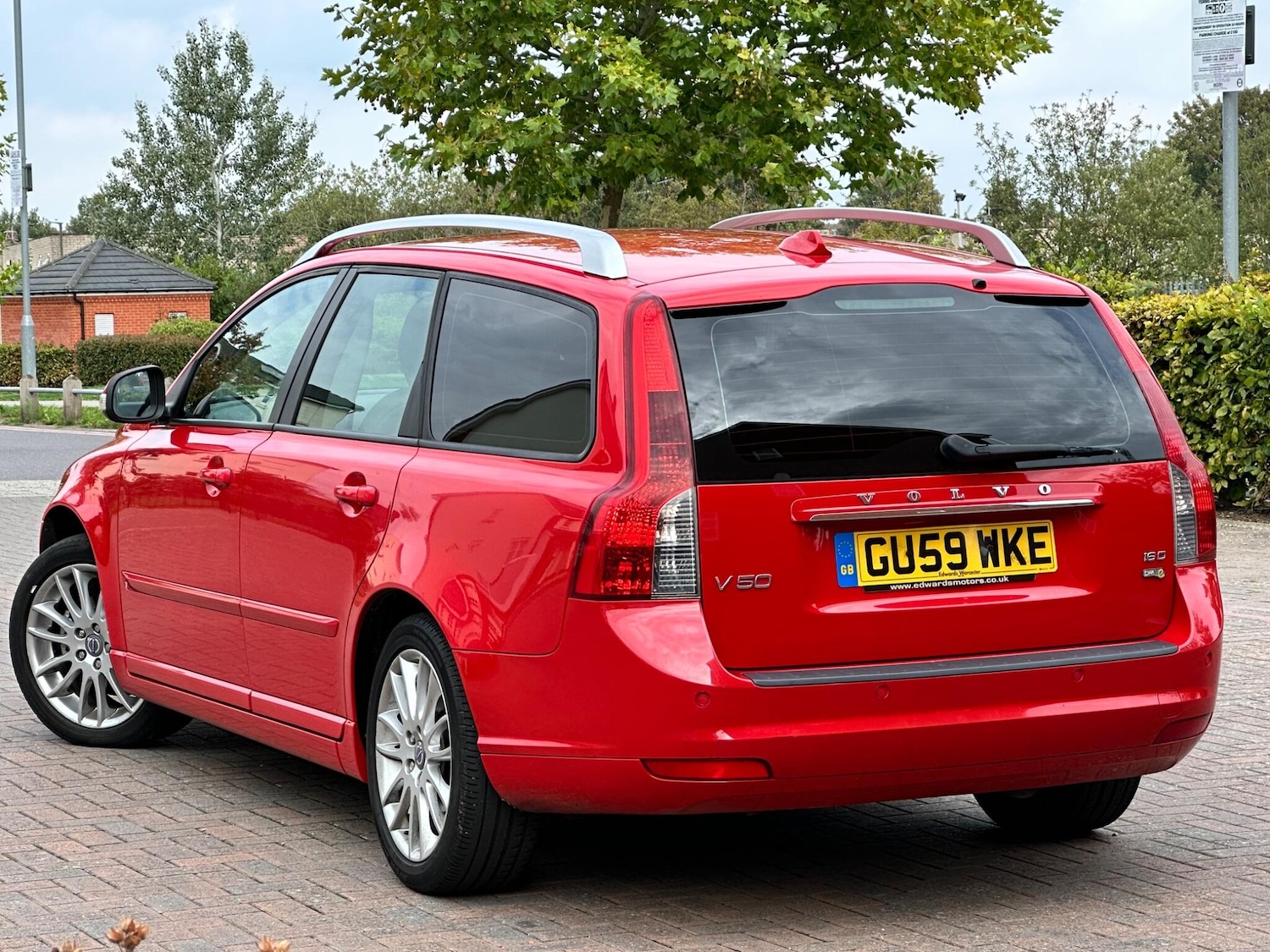 Used Volvo V50 2009 for sale - 77229655: Photo 6