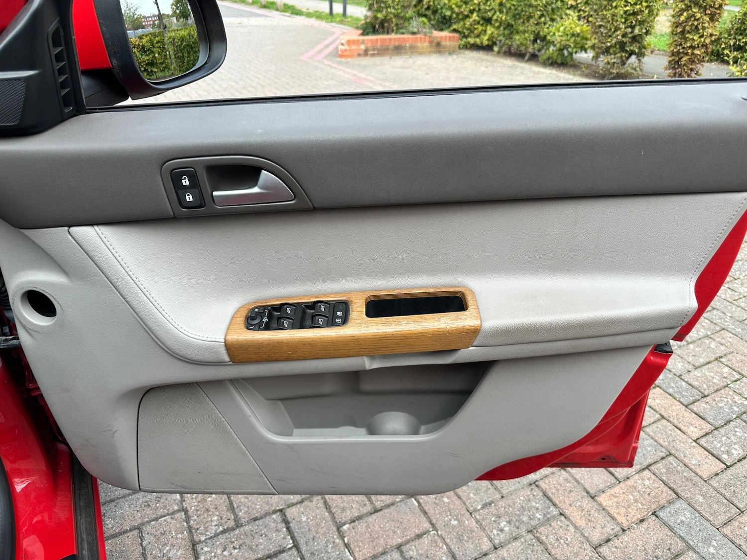 Used Volvo V50 2009 for sale - 77229655: Photo 61