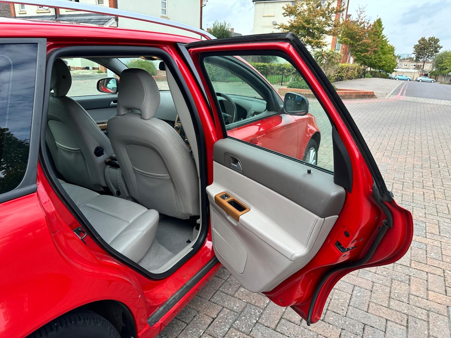 Used Volvo V50 2009 for sale - 77229655: Photo 68