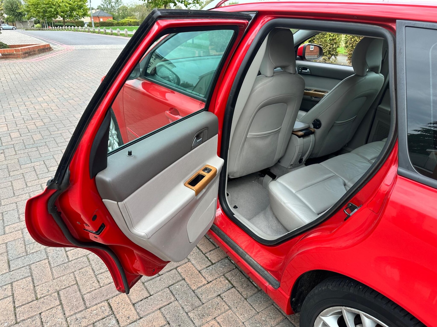 Used Volvo V50 2009 for sale - 77229655: Photo 76