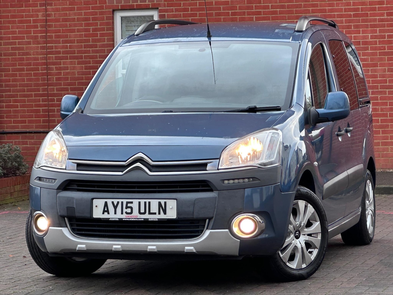 Used Citroen Berlingo for sale - 76550444: Photo 2