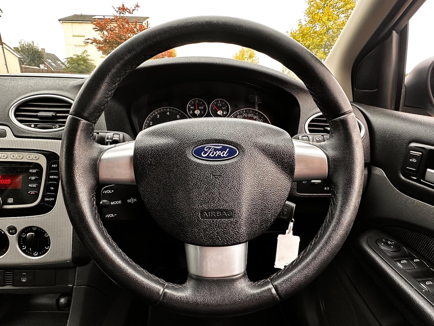 Used Ford Focus 2007 for sale - 76060660: Photo 93