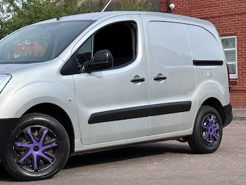 Used Peugeot Partner 2017 for sale - 79475455: Photo
