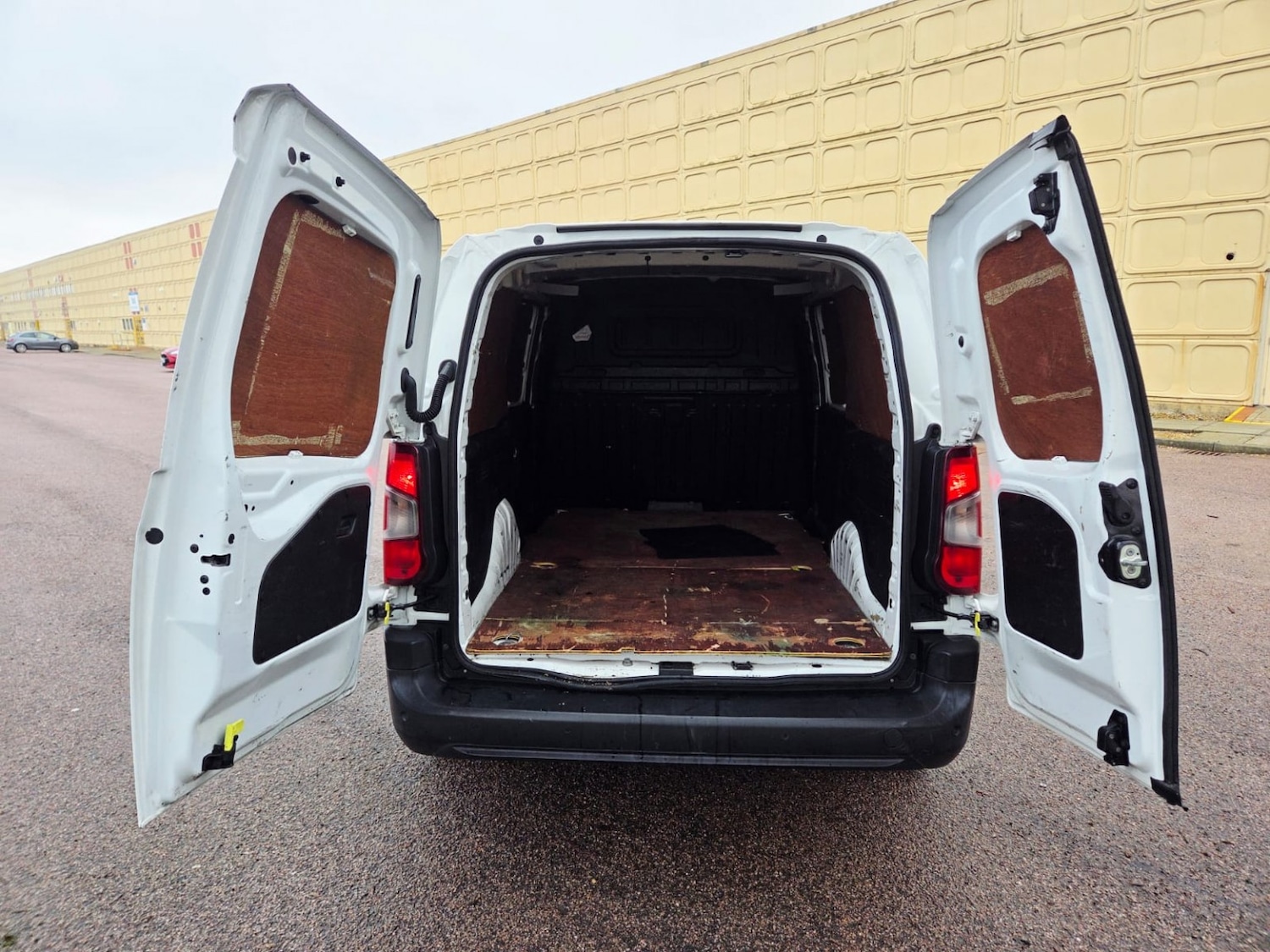 Used Vauxhall Combo 2019 for sale - 77548176: Photo 25