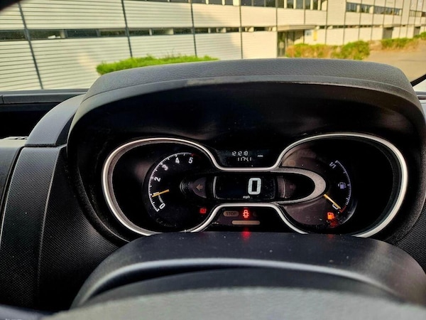 Used Vauxhall Vivaro 2015 for sale - 76108794: Photo 16