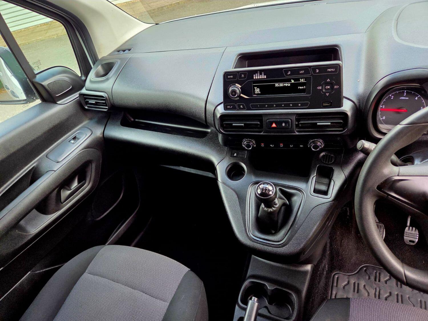 Used Vauxhall Combo 2019 for sale - 76547920: Photo 11