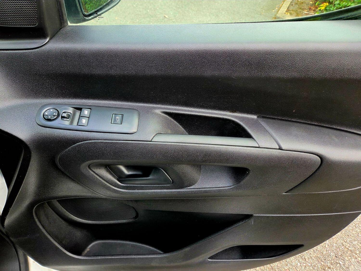 Used Vauxhall Combo 2019 for sale - 76547920: Photo 18