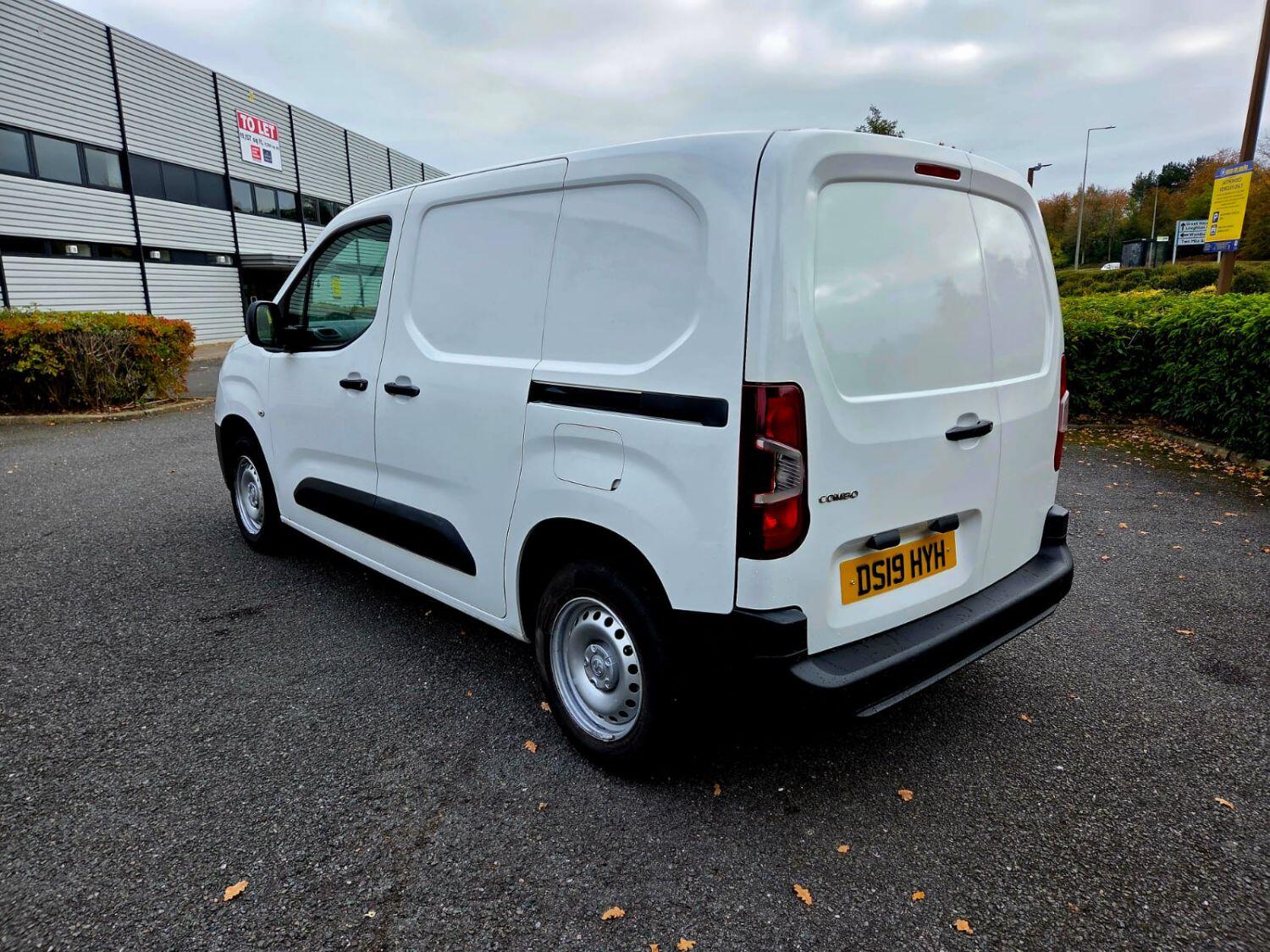 Used Vauxhall Combo 2019 for sale - 76547920: Photo 7