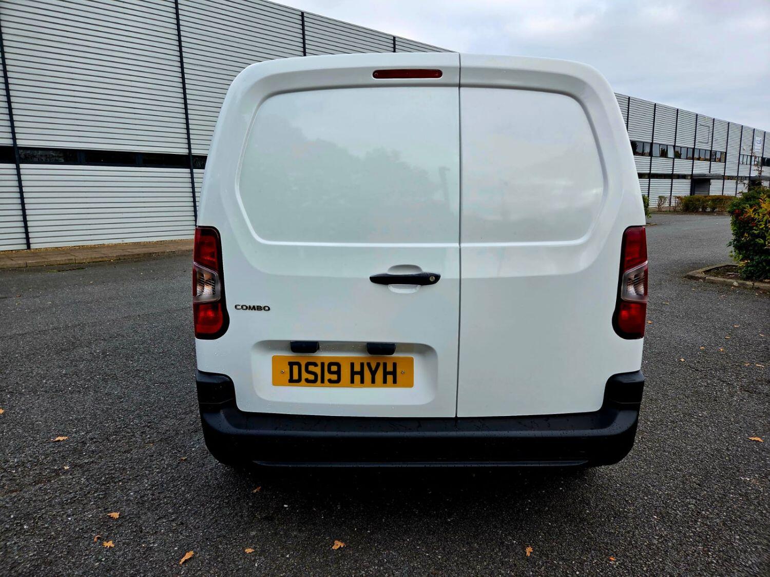 Used Vauxhall Combo 2019 for sale - 76547920: Photo 9