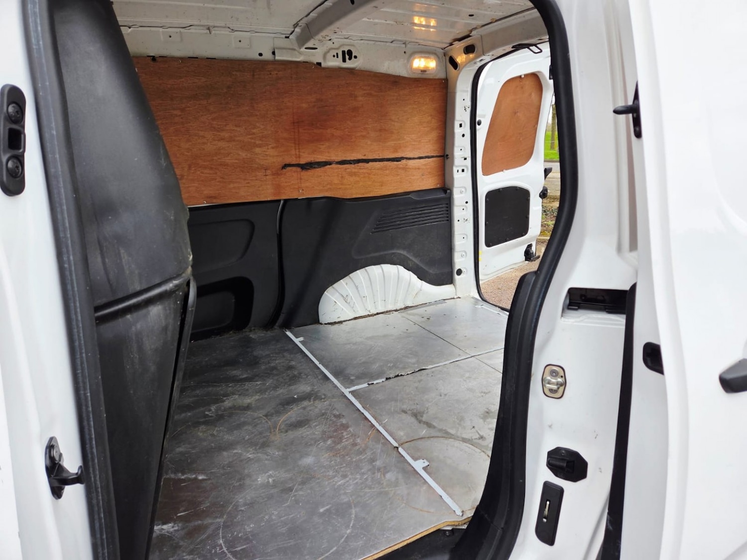 Used Vauxhall Combo 2019 for sale - 77915690: Photo 28