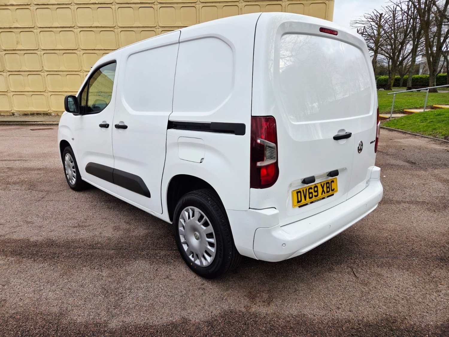 Used Vauxhall Combo 2019 for sale - 77915690: Photo 9